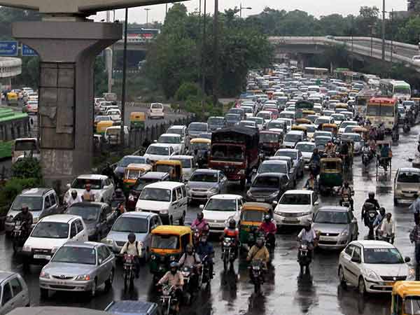 इस शहर में कैंसल होगा 4000 गाड़ियों का रजिस्ट्रेशन, जानिए क्यों? इस शहर में कैंसल होगा 4000 गाड़ियों का रजिस्ट्रेशन, जानिए क्यों?