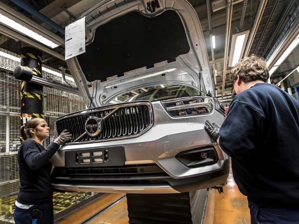 Volvo XC40 Production Starts; India Launch In 2018 Volvo XC40 Production Starts; India Launch In 2018