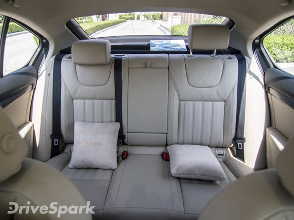 स्कोडा ऑक्टेविया का स्टाइल प्लस ट्रिम वैरिएंट हुआ रिप्लेस