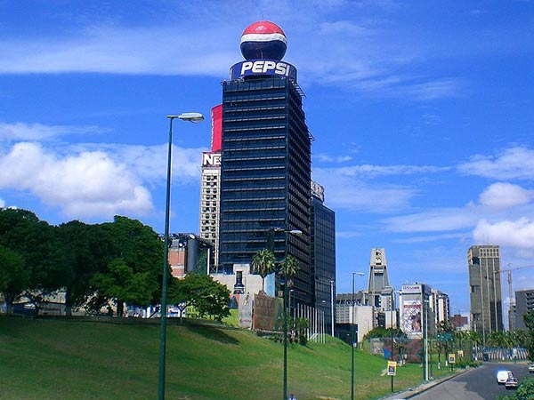 पेप्सिको ने टेस्ला को क्यों दिया 100 सेमी ट्रकों का आर्डर? आइए जानते हैं...