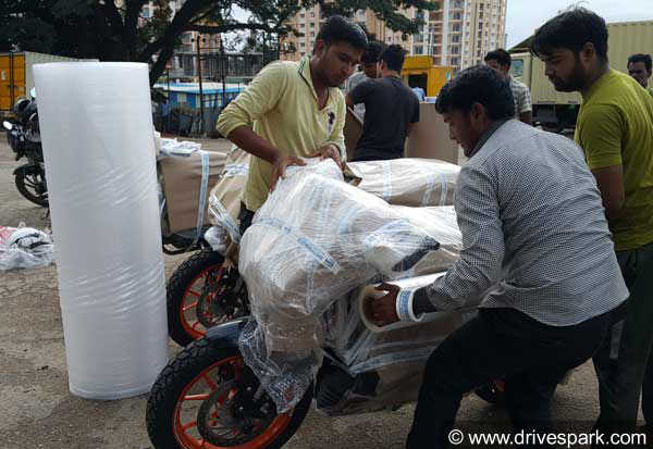 ट्रेन से अपनी मोटरसाइकिल को ट्रांसपोर्ट करना चाहते हैं? ये जानकारी आपके काम आ सकती है।