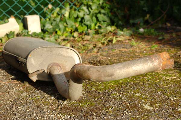 मोटरसाइकिल में लगे जंग कि करें छुट्टी - अपनाये ये सस्ते और सरल उपाय मोटरसाइकिल में लगे जंग कि करें छुट्टी - अपनाये ये सस्ते और सरल उपाय