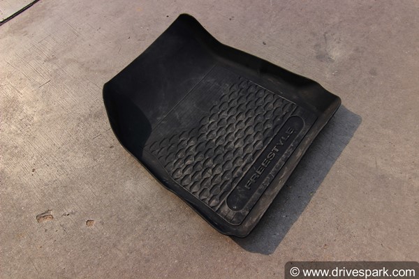 फोर्ड फ्रीस्टाइल रिव्यू - एक स्टाइलिश क्रॉसओवर