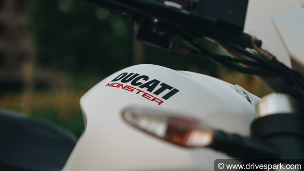 डुकाटी मॉन्स्टर 797 रोड टेस्ट रिव्यू - एक स्टाइलिश और एलिगेंट पेशकश