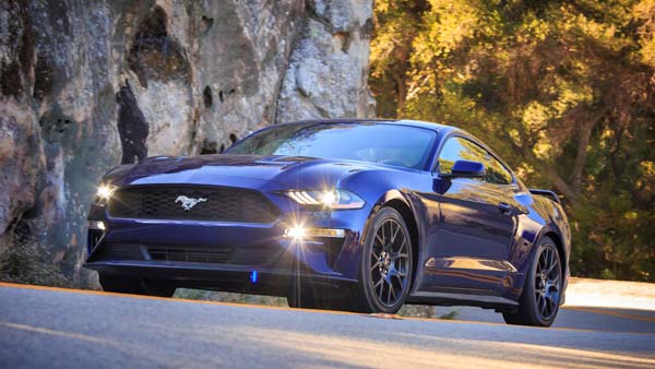 मिलिए दुनिया की बेस्ट सेलिंग स्पोर्ट्स कूपे कार से