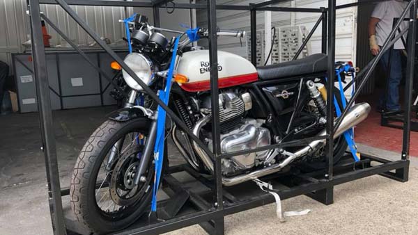 रॉयल एनफील्ड इंटरसेप्टर 650 और कॉन्टिनेंटल GT 650 स्पॉट; जून में हो सकता है लॉन्च रॉयल एनफील्ड इंटरसेप्टर 650 और कॉन्टिनेंटल GT 650 स्पॉट; जून में हो सकता है लॉन्च