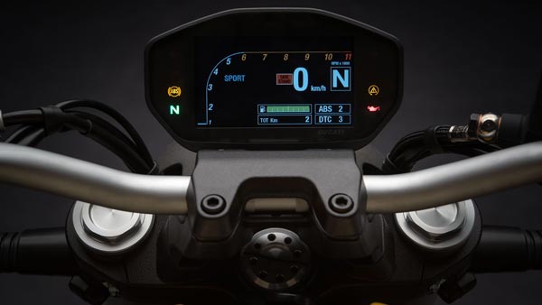 2018 डुकाटी मॉन्स्टर 821 BS-IV के साथ भारत में लॉन्च - जानें कीमत