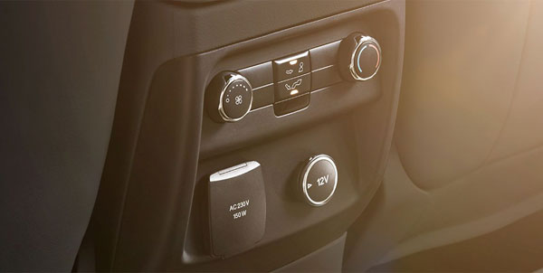 लॉन्च से पहले जानें फोर्ड एंडेवर फेसलिफ्ट की पूरी डिटेल - टोयोटा फॉर्च्यूनर से है मुकाबला