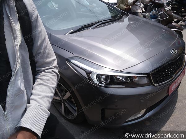 मोस्ट अवेटेड अपकमिंग किआ सेराटो भारत में पहली बार हुई स्पॉट - देखें तस्वीरें
