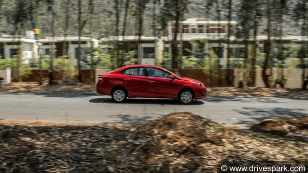 भारत में लॉन्च हुई टोयोटा यारिस - कीमत, स्पेसिफिकेशन, फीचर्स और तस्वीरों के साथ और भी बहुत कुछ भारत में लॉन्च हुई टोयोटा यारिस - कीमत, स्पेसिफिकेशन, फीचर्स और तस्वीरों के साथ और भी बहुत कुछ