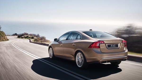 वोल्वो ने डीजल इंजन कारों का प्रोडक्शन किया बंद - इलेक्ट्रिक मोबिलिटी की तरफ एक बड़ा कदम