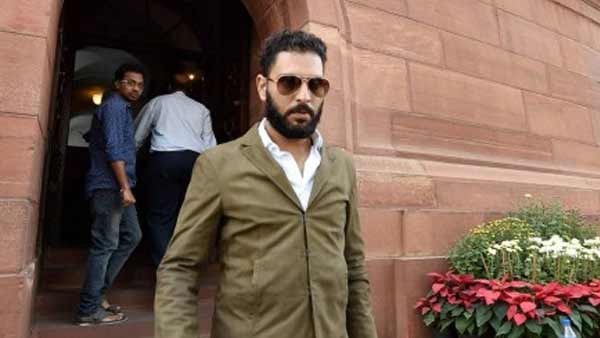 देखिये युवराज सिंह की लग्जरी कारों का खजाना