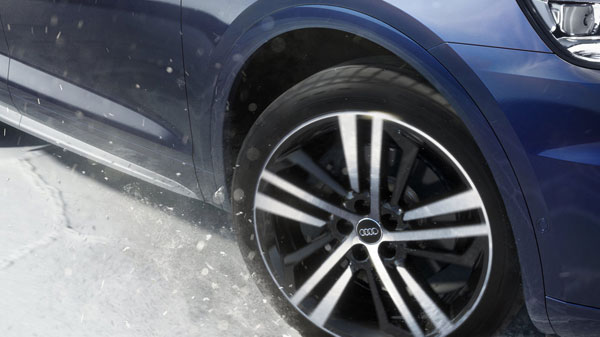 ऑडी Q5 पेट्रोल भारत में हुई लॉन्च - जानें इस लग्जरी कार की कीमत