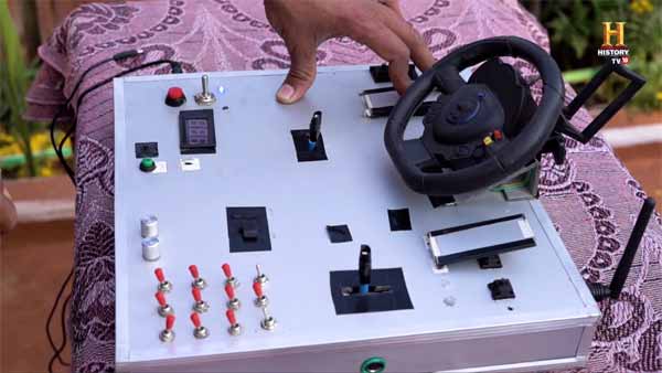 गांव के इस 19 साल के लड़के ने बनाया 'ड्राइवर-लेस' ट्रैक्टर - देखें विडियो