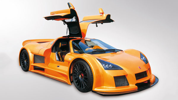 दुनिया की सड़कों पर राज करने वाली वो 5 लग्जरी कारें जिन्हें भारतीयों ने नकारा