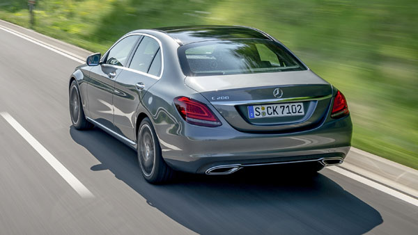 Mercedes-Benz जल्द पेश करेगा C-class का नया अवतार Mercedes-Benz जल्द पेश करेगा C-class का नया अवतार