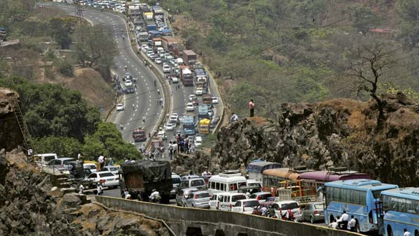 महज 25 मिनट में मुंबई से पुणे पहुंचायेगी हाइपरलूप ट्रेन