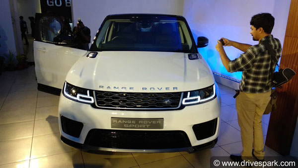 रेंज रोवर और रेंज रोवर स्पोर्ट के नए मॉडल भारत में लॉन्च