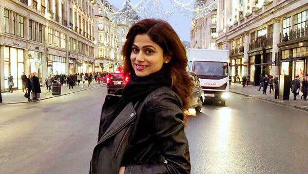 शिल्पा शेट्टी की बहन ने खरीदी ये लग्जरी कार