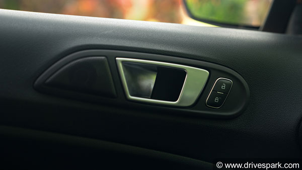 महिलाओं की सुरक्षा के लिए अब टैक्सी कैब में नहीं लगेगा 'चाइल्ड लॉक'