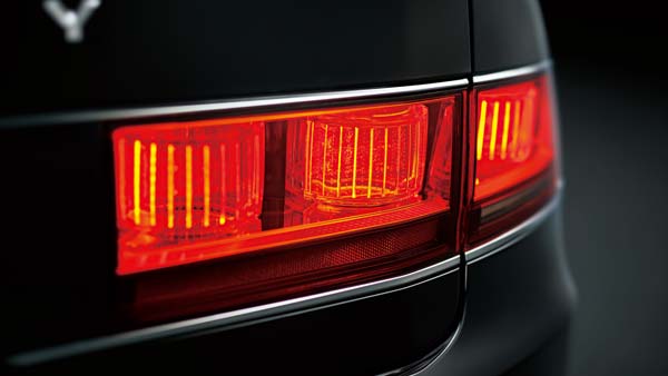 German Limos को चैलेंज देने आ रही है जापान की Toyota Century