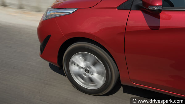 टोयोटा यारिस के बारे में वो सब कुछ जो आपको जानना चाहिए 