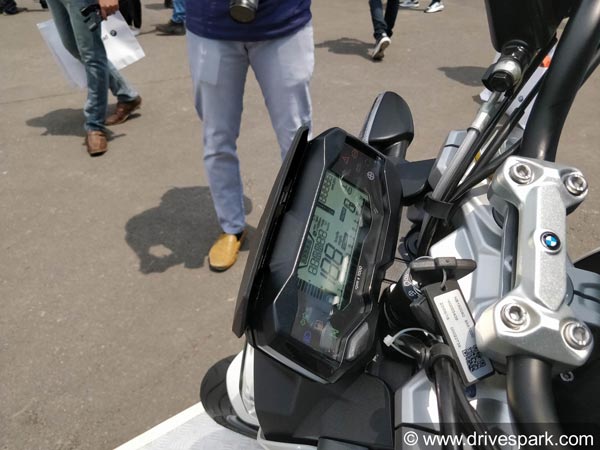 BMW ने लॉन्च की अपनी सबसे सस्ती बाइक - जानें कीमत