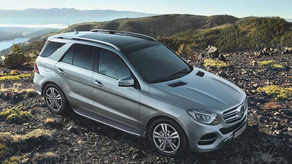 Gangs of Wasseypur की इस एक्ट्रेस ने खरीदी ब्रांड न्यू SUV Mercedes-Benz GLE