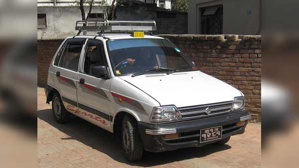 बड़ा धमाका: स्कूटर की कीमत में घर लाइये ये बेहतरीन लग्जरी कारें