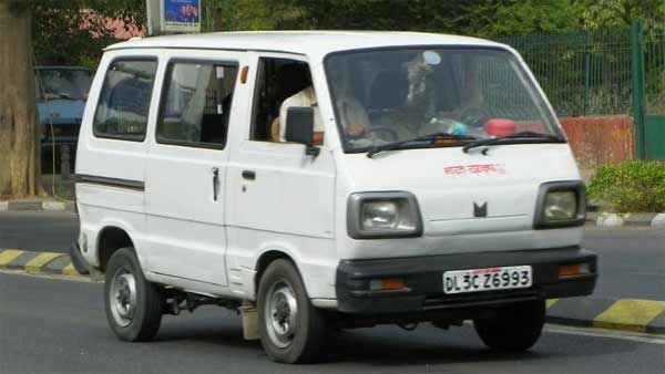 बड़ा धमाका: स्कूटर की कीमत में घर लाइये ये बेहतरीन लग्जरी कारें