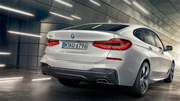 शमिता शेट्टी ने BMW सर्विस सेंटर पर लगाया ठगी का आरोप - जानें क्या है पुरा मामला?