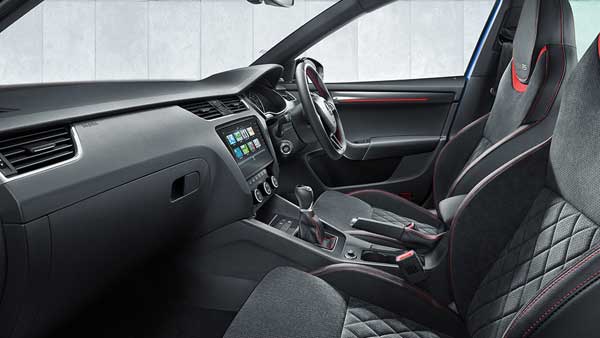 स्कोडा की यह पॉपुलर परफॉरमेंस कार भारत में फिर से बिकने को तैयार - बुकिंग हुई शुरू स्कोडा की यह पॉपुलर परफॉरमेंस कार भारत में फिर से बिकने को तैयार - बुकिंग हुई शुरू