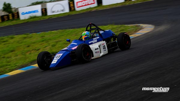 ये हैं सबसे कम उम्र के नेशनल रेसर, तिजिल रॉव