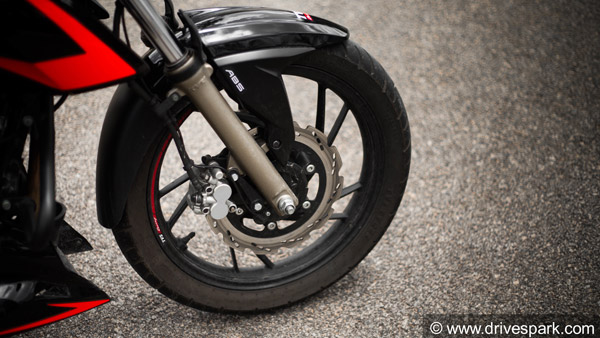 TVS Apache 200 रिव्यू, जानिए कैसी है ये बाइक