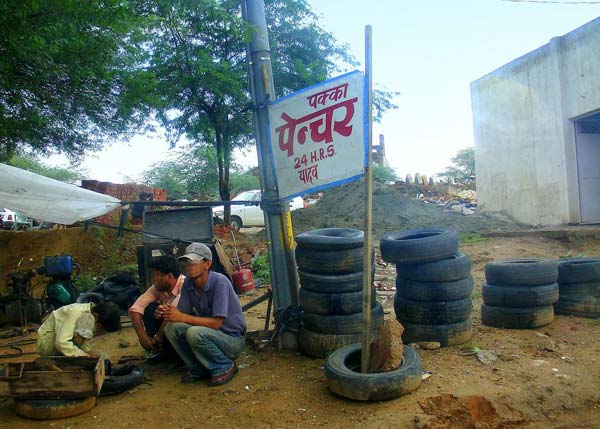 सड़कों पर होने वाले 5 ऐसे फ्रॉड जिनके आप होते हैं हर रोज शिकार, जानिए कैसे बचें इनसे