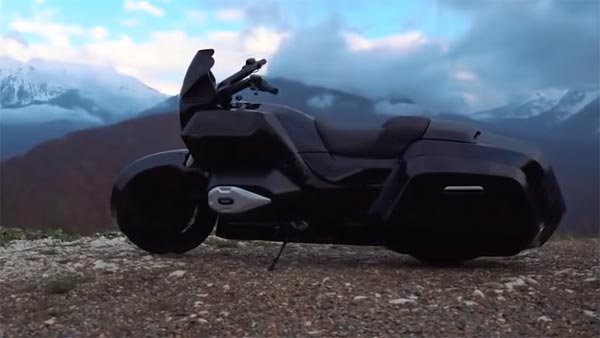 AK-47 बनाने वाली कंपनी ने व्लादिमीर पुतिन के लिए बनाई सुपरबाइक