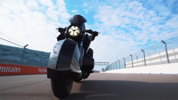 AK-47 बनाने वाली कंपनी ने व्लादिमीर पुतिन के लिए बनाई सुपरबाइक