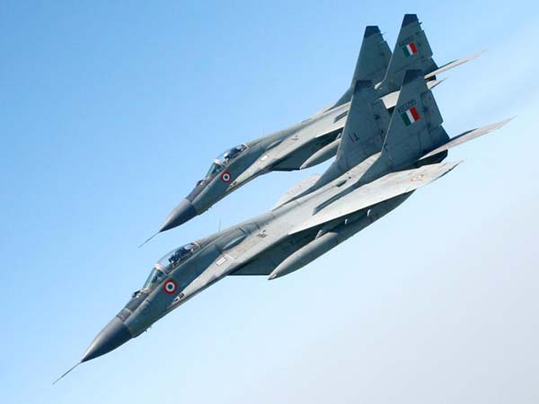 जब हुई लेम्बोर्गिनी और मिग 29 के बीच रेस, जानिए कौन बना बादशाह