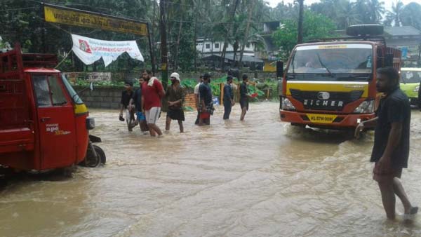 Kerala Floods 2018: बाढ़ जैसी विकट स्थिती में कैसे करें सुरक्षित ड्राइविंग