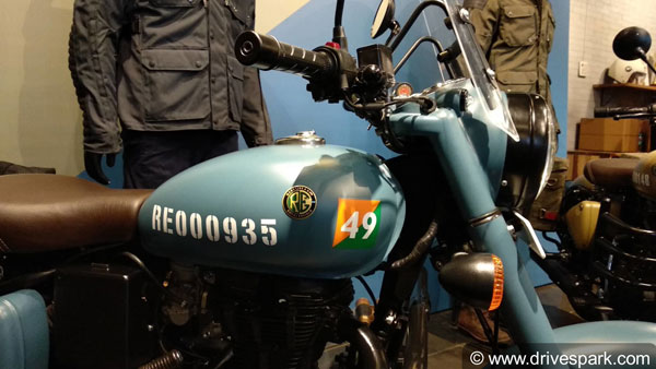 रॉयल एनफील्ड ने ABS के साथ पेश किया नया क्लासिक सिग्नल्स 350