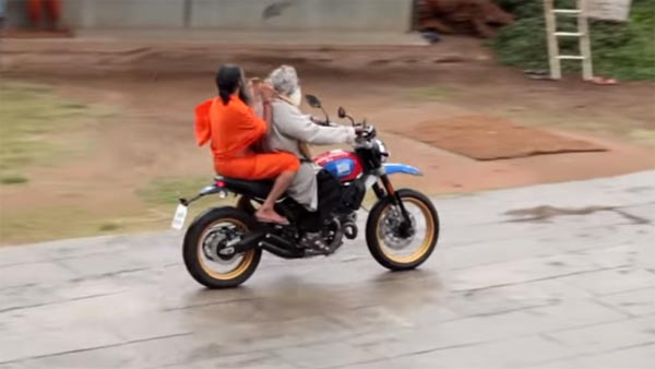जब बाबा रामदेव और सदगुरू ने दौड़ाई Ducati Scrambler सुपरबाइक