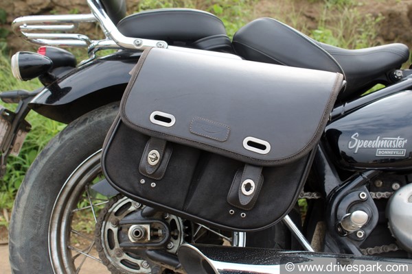 Triumph Bonneville Speedmaster Review: रेट्रो लुक में आधुनिक क्रूजर मशीन