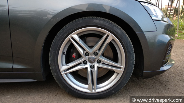 ऑडी एस5 रोड़ टेस्ट रिव्यू: जानिए क्या है इस कार में खास