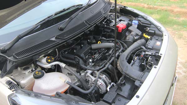 फोर्ड फ्रीस्टाइल क्रॉसओवर SUV में अपडेट - जानें क्या-क्या होगा नया