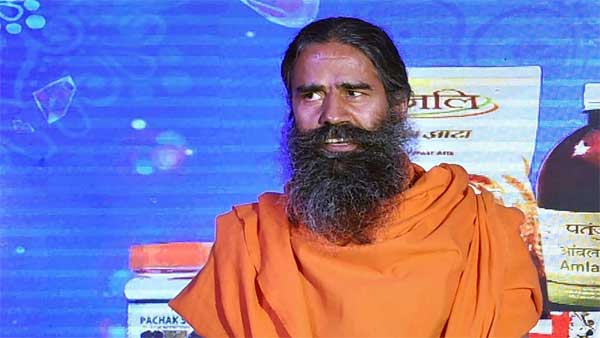 बाबा रामदेव: पूरे देश को मैं 35-40 रुपये में पेट्रोल डीजल दे सकता हूं बाबा रामदेव: पूरे देश को मैं 35-40 रुपये में पेट्रोल डीजल दे सकता हूं