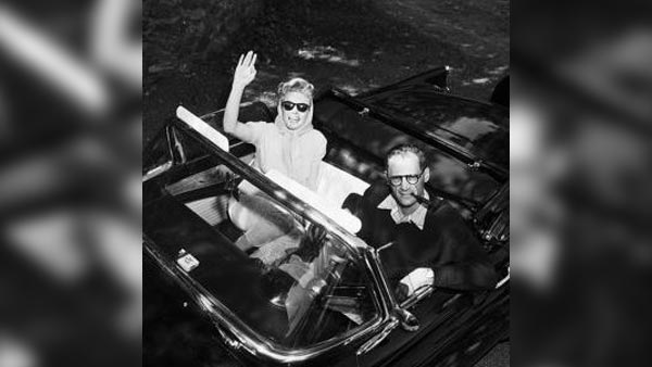 इस मशहूर अदाकारा की फोर्ड कार होगी नीलाम