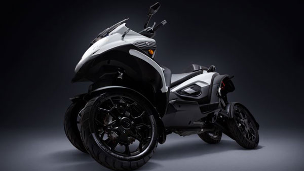 क्या आपने देखी अत्याधुनिक चार पहियों वाली स्कूटर, फीचर्स जान कर होश उड़ जायेंगे