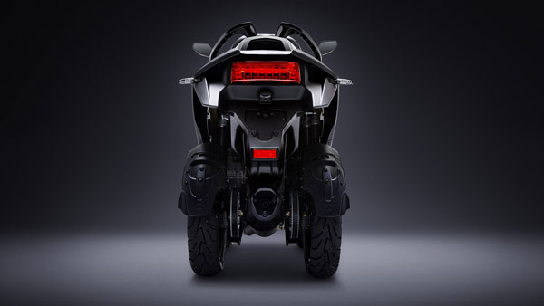 क्या आपने देखी अत्याधुनिक चार पहियों वाली स्कूटर, फीचर्स जान कर होश उड़ जायेंगे