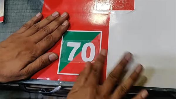 महज 1000 के स्टीकर में ये बाइक बनी रॉयल एनफील्ड क्लासिक 500 पेगासस महज 1000 के स्टीकर में ये बाइक बनी रॉयल एनफील्ड क्लासिक 500 पेगासस