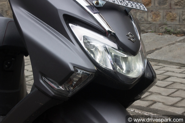 Suzuki Burgman Street रिव्यू: देश का पहला मैक्सी स्कूटर